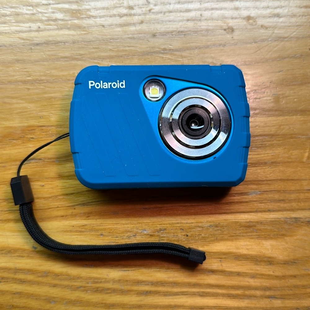 Polaroid Waterproof Camera IS048